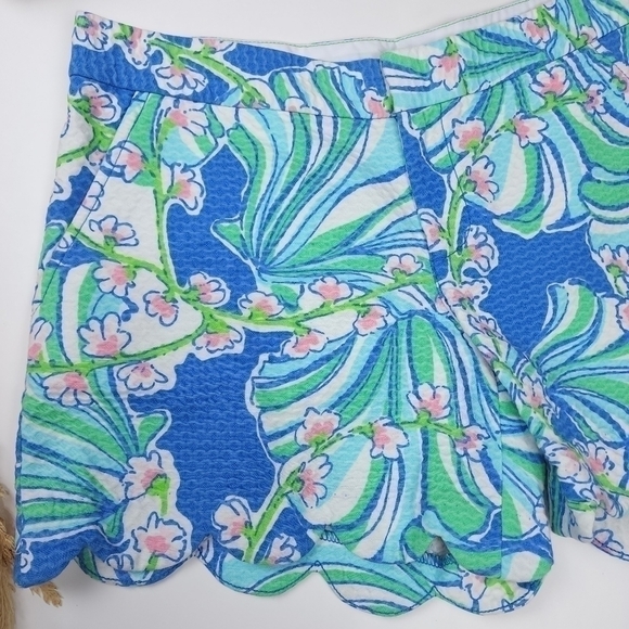 Lilly Pulitzer Blue Shell Butter Cup Scalloped Shorts Size 2 - Picture 5 of 13